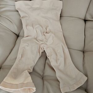 SKIMS Brand New Cream Shaper Shorts Brand New